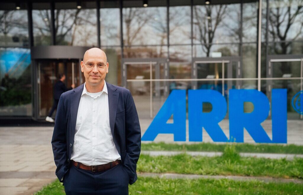 תומאס רוכש את ARRI