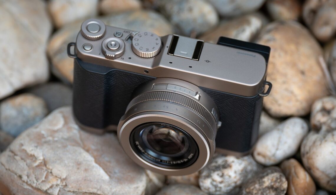 סקירה של המצלמה LUMIX L10